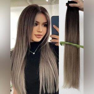 CLIP IN HAIR EXTENSIONS BALAYAGE BLONDE DARK ROOTS 22  in Straight hair